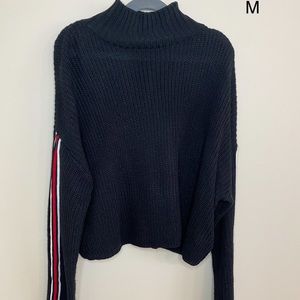 Black turtleneck crop top